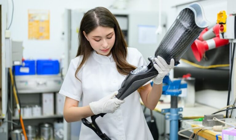 Jak działają implanty kończyn? Jakie są ich największe zalety?